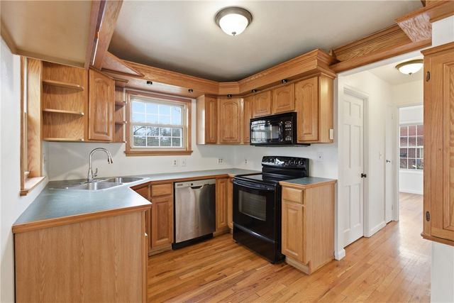 5779 Clark Ave, Bethel Park, PA 15102