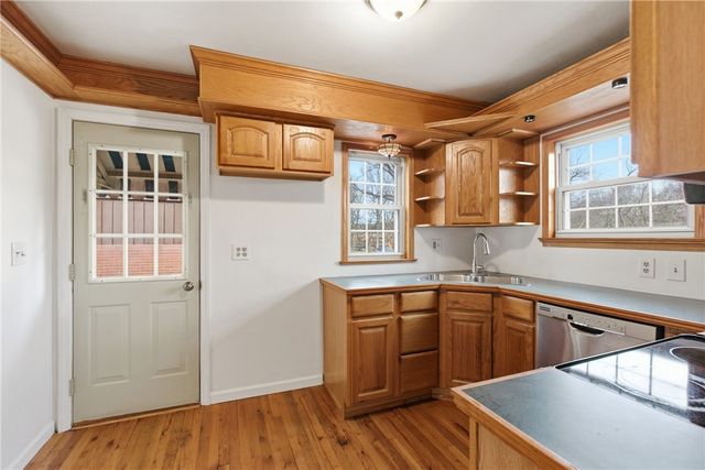 5779 Clark Ave, Bethel Park, PA 15102