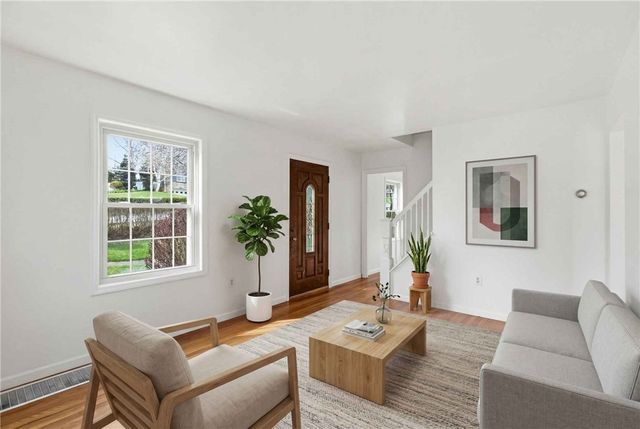 5779 Clark Ave, Bethel Park, PA 15102