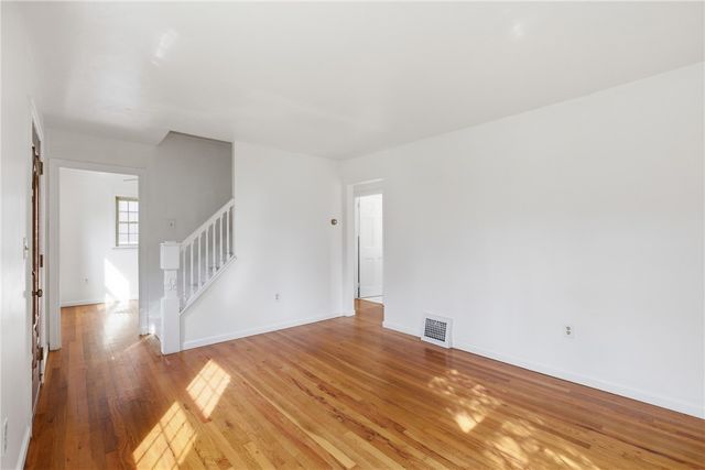 5779 Clark Ave, Bethel Park, PA 15102