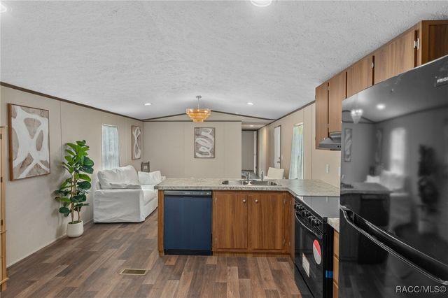 6470 W Akazian Lane, Homosassa, FL 34448