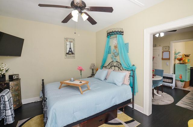903 Mcintosh Street, Houston, TX 77009