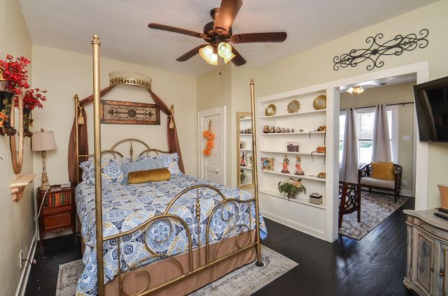 903 Mcintosh Street, Houston, TX 77009