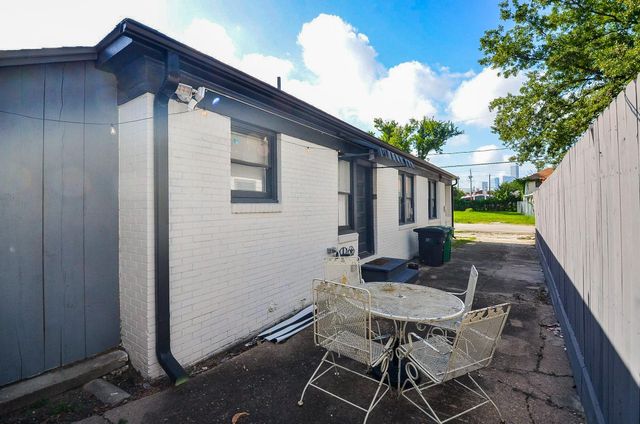 903 Mcintosh Street, Houston, TX 77009