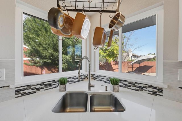 603 Bronte Ct, Roseville, CA 95747