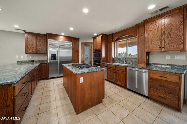 29600 Goldspike Road, Tehachapi, CA 93561