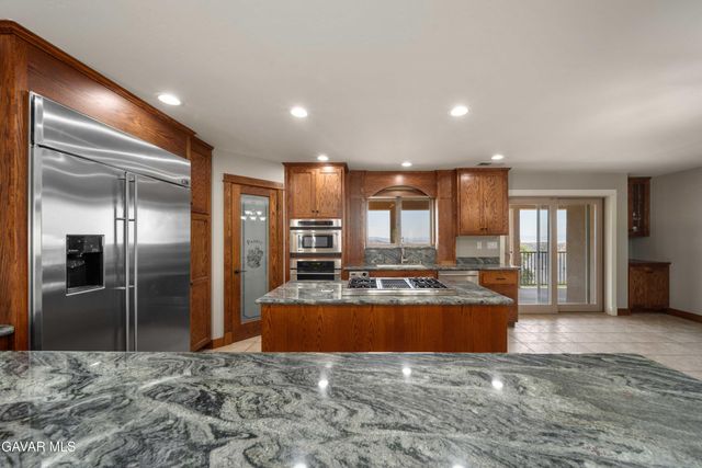 29600 Goldspike Road, Tehachapi, CA 93561