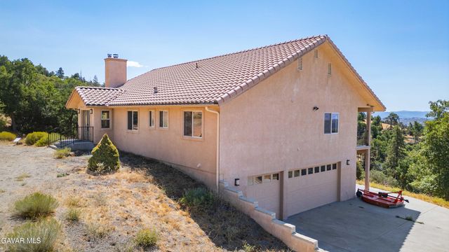 29600 Goldspike Road, Tehachapi, CA 93561