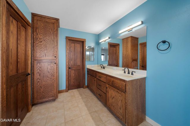 29600 Goldspike Road, Tehachapi, CA 93561