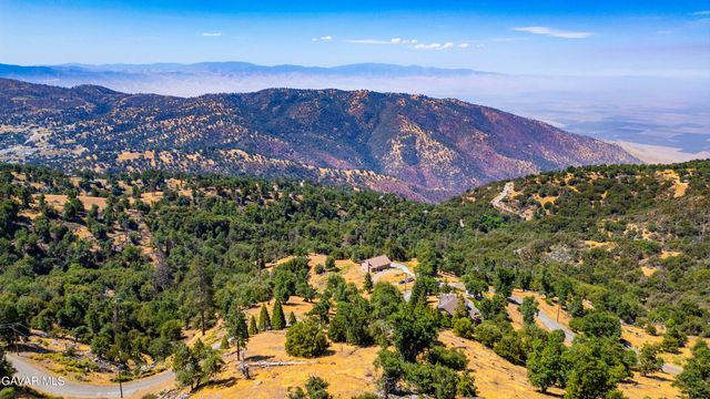 29600 Goldspike Road, Tehachapi, CA 93561