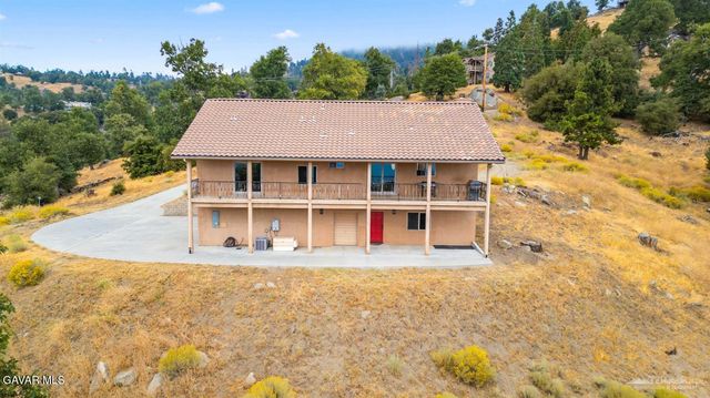 29600 Goldspike Road, Tehachapi, CA 93561