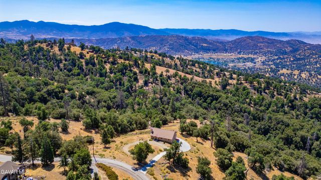 29600 Goldspike Road, Tehachapi, CA 93561