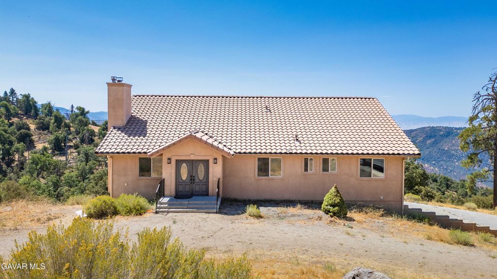 29600 Goldspike Road, Tehachapi, CA 93561