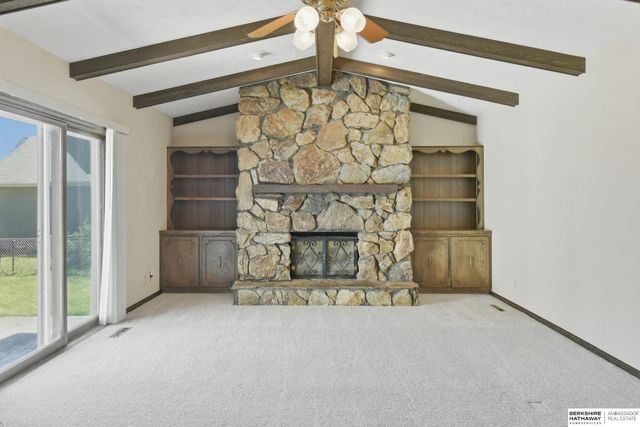 201 Barrington Drive, Gretna, NE 68028