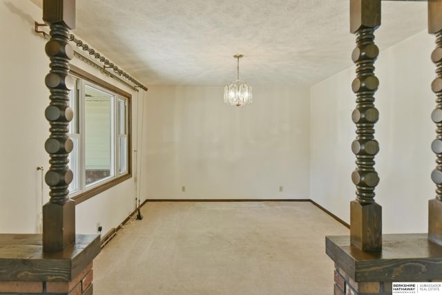 201 Barrington Drive, Gretna, NE 68028