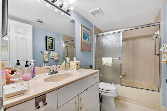 12560 Majesty Circle 104, Boynton Beach, FL 33437