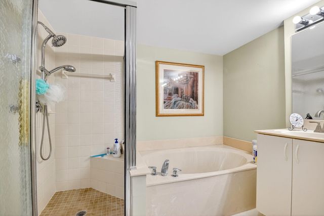 12560 Majesty Circle 104, Boynton Beach, FL 33437