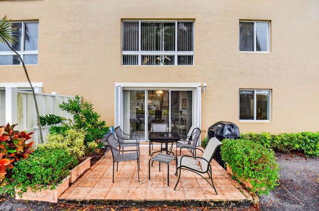 12560 Majesty Circle 104, Boynton Beach, FL 33437