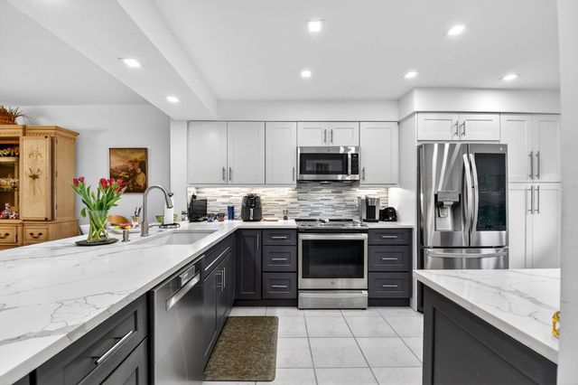 12560 Majesty Circle 104, Boynton Beach, FL 33437