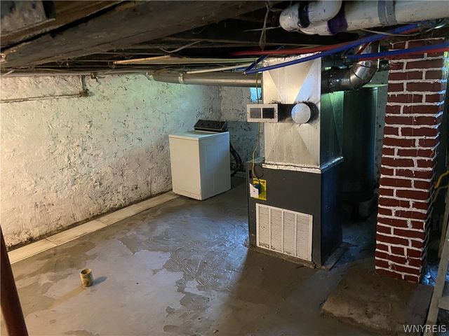 19 Moselle Street, Buffalo, NY 14211