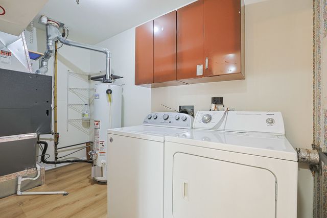 7784 Huntington Circle S, Hanover Park, IL 60133