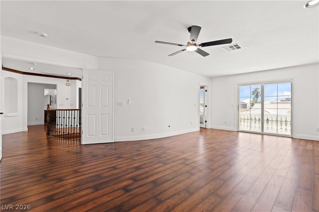 10831 Tawny Buck Court, Las Vegas, NV 89183