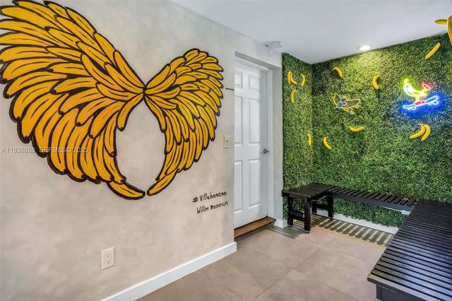 801 NW 24th St, Wilton Manors, FL 33311