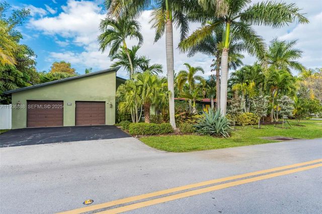 801 NW 24th St, Wilton Manors, FL 33311
