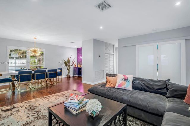 801 NW 24th St, Wilton Manors, FL 33311