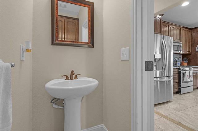 300 Deer Trace Boulevard, Diboll, TX 75941