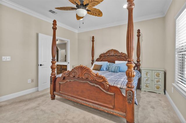 300 Deer Trace Boulevard, Diboll, TX 75941