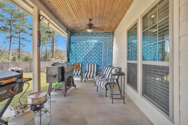 300 Deer Trace Boulevard, Diboll, TX 75941