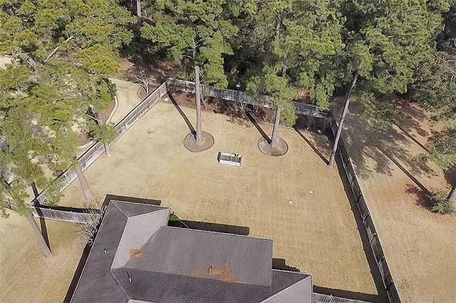 300 Deer Trace Boulevard, Diboll, TX 75941