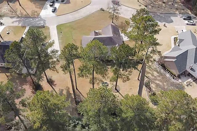 300 Deer Trace Boulevard, Diboll, TX 75941