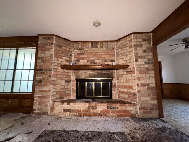 2813 Staffordshire Drive, Carrollton, TX 75007