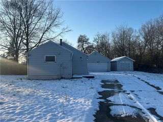 2025 Scott Court, Elyria, OH 44035