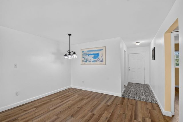 1505 Crescent Circle B24, Lake Park, FL 33403