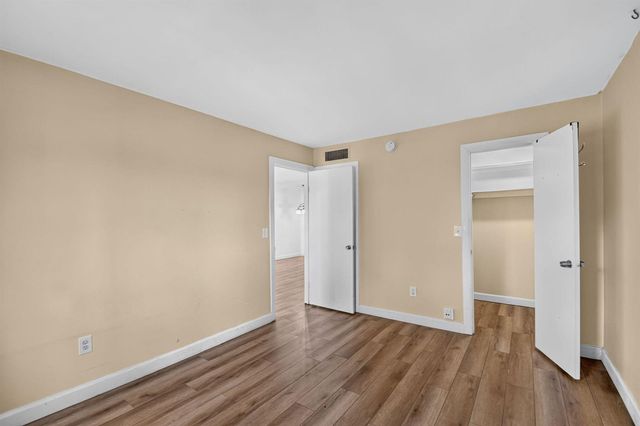 1505 Crescent Circle B24, Lake Park, FL 33403