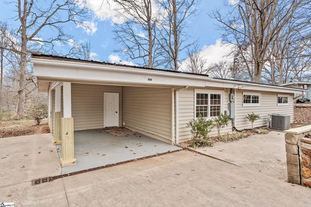 407 Dogwood Lane Extension, Travelers Rest, SC 29690