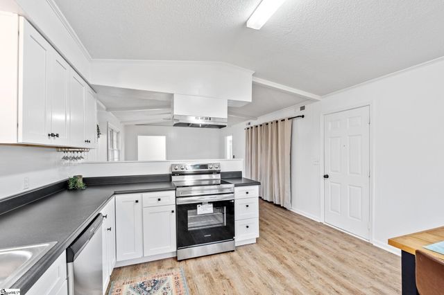 407 Dogwood Lane Extension, Travelers Rest, SC 29690