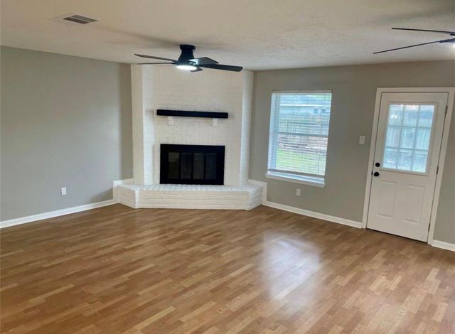 5030 Valley View Drive, La Porte, TX 77571