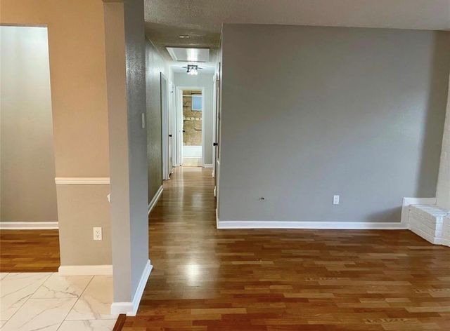 5030 Valley View Drive, La Porte, TX 77571