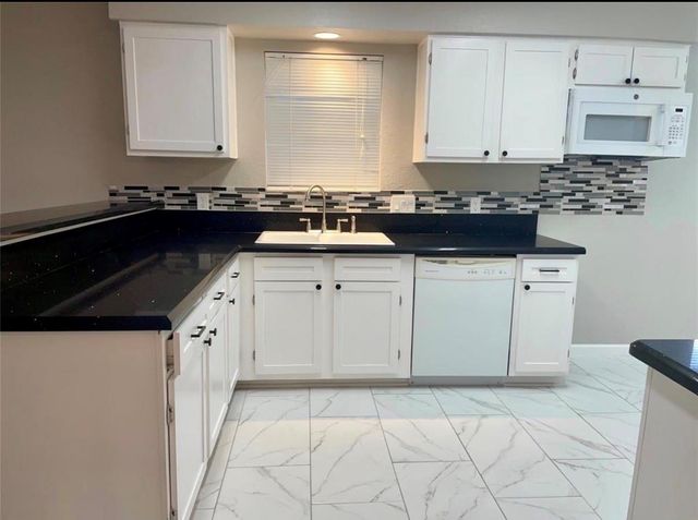 5030 Valley View Drive, La Porte, TX 77571