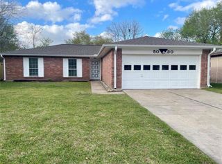 5030 Valley View Drive, La Porte, TX 77571