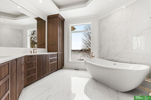 25016 Emile Circle, Waterloo, NE 68069