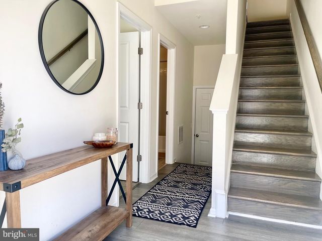 14327 SUMMIT VIEW LN, Rockville, MD 20850