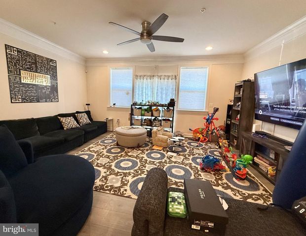 14327 SUMMIT VIEW LN, Rockville, MD 20850