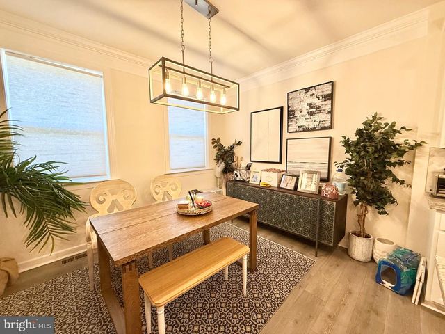 14327 SUMMIT VIEW LN, Rockville, MD 20850