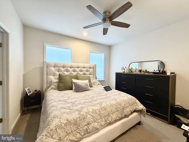 14327 SUMMIT VIEW LN, Rockville, MD 20850