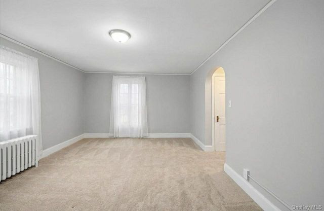 93 Stuyvesant Plaza, Mount Vernon, NY 10552